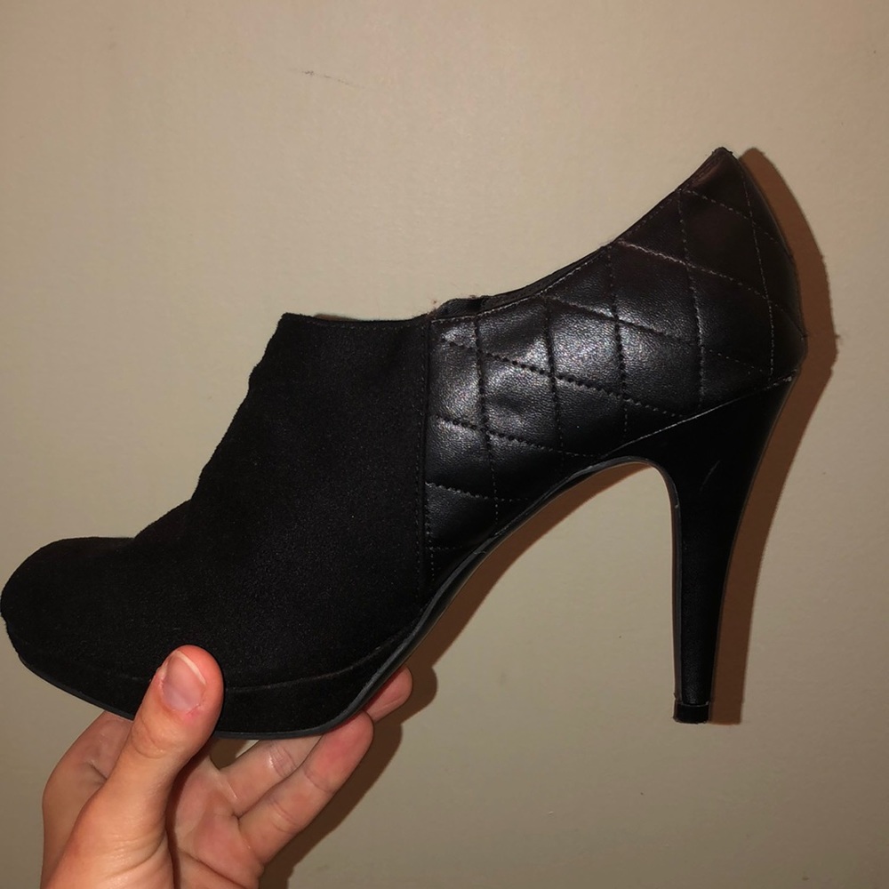 black heels with gold hardware